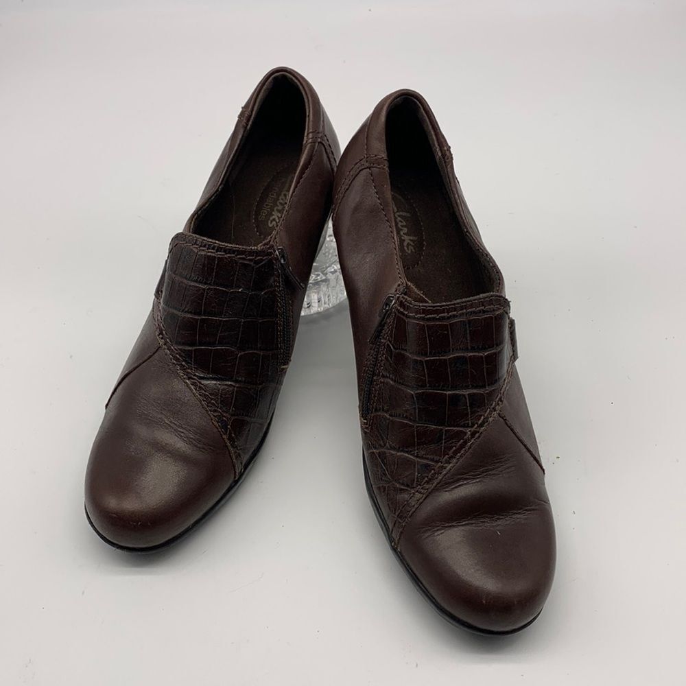 Clarks Bendables Brown Leather Booties size 9M